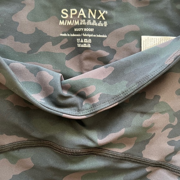 Camo Print Spanx Leggings Boody Boost - Picture 2 of 4